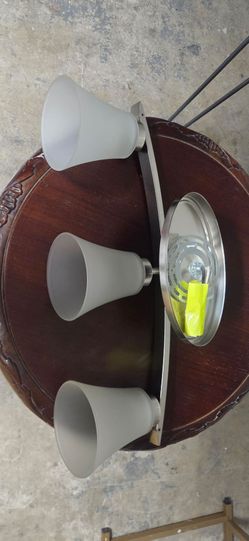 Bathroom lamp