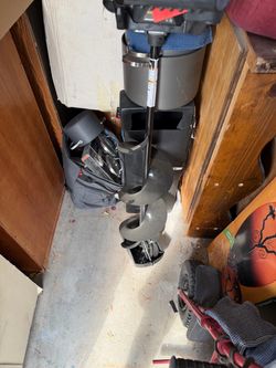 Ice auger