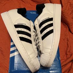 Brand New Adidas Superstar II - 11W/12M