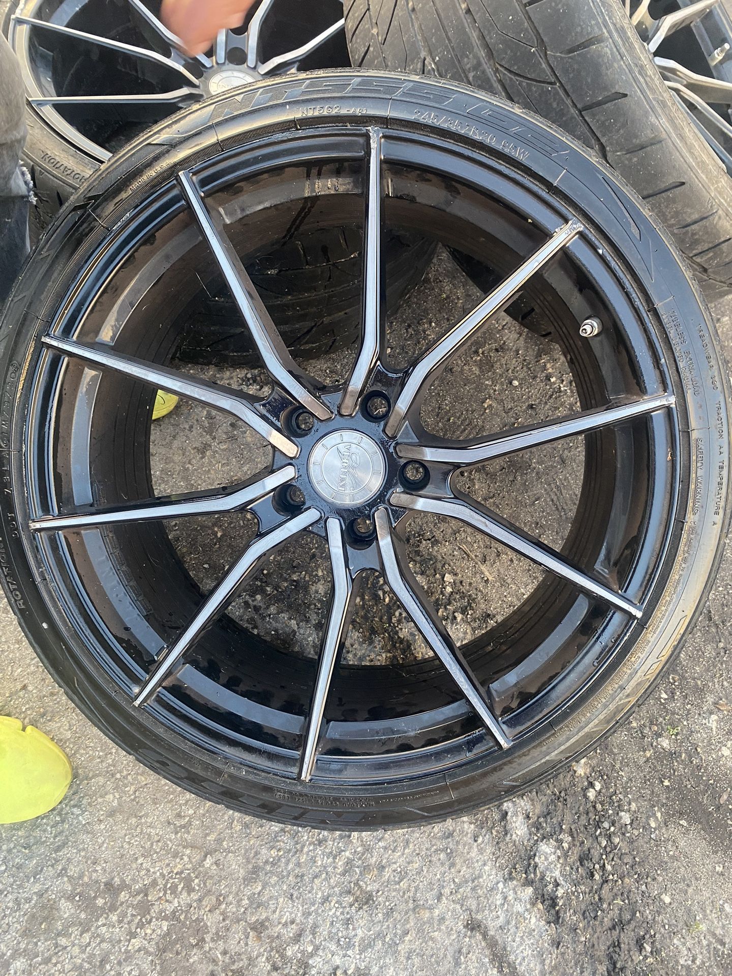 Vertini Rims And Tires Good Condition