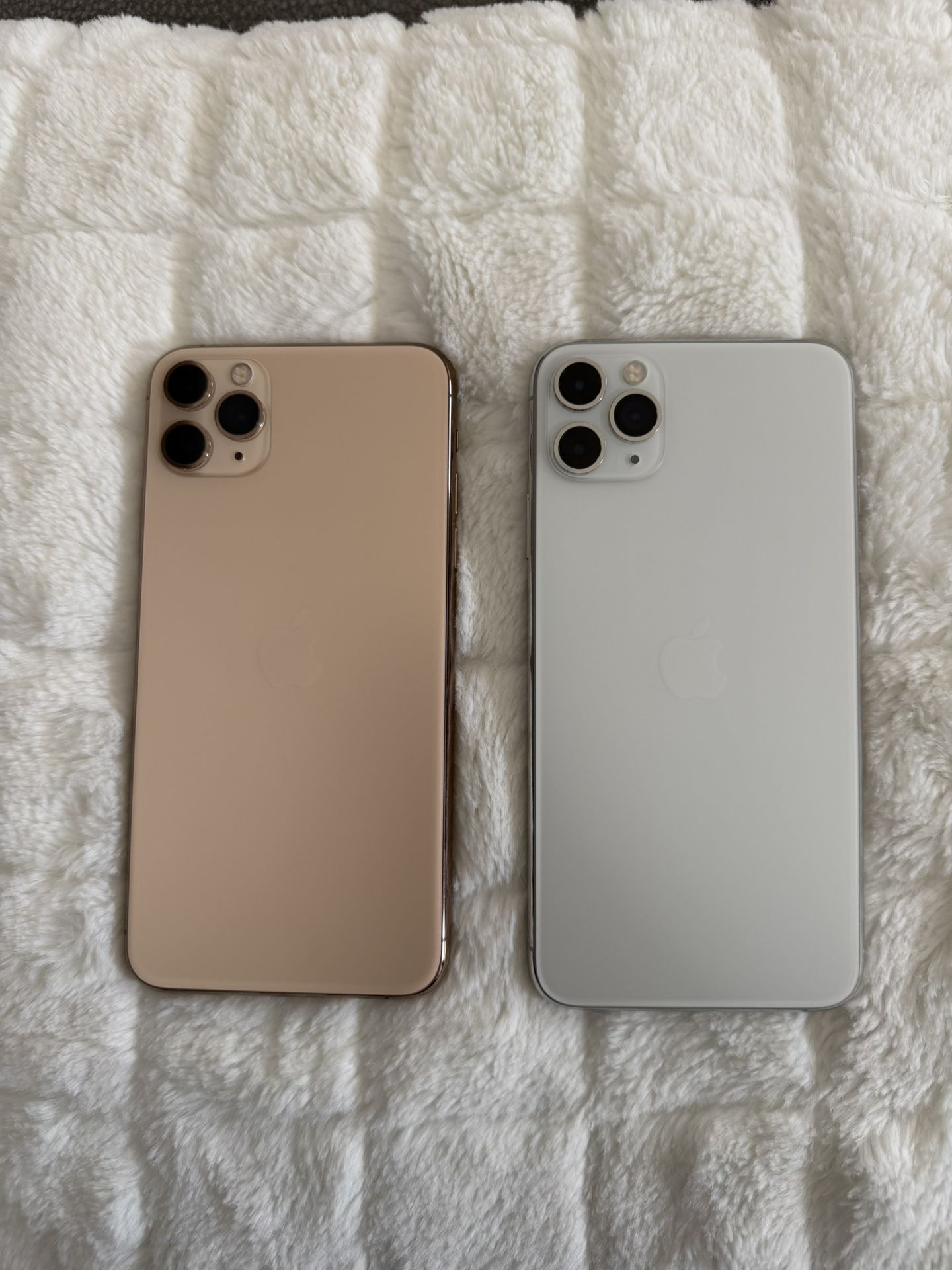iPhone 11 Pro Max 64GB (unlocked)