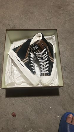 Burberry Sneakers