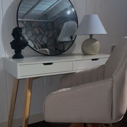 Vanity/Office Desk