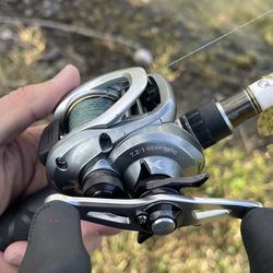 Shimano Curado 200 HG 7:2:1 gear ratio right handed reel