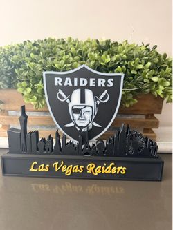 Las Vegas raiders skyline sign
