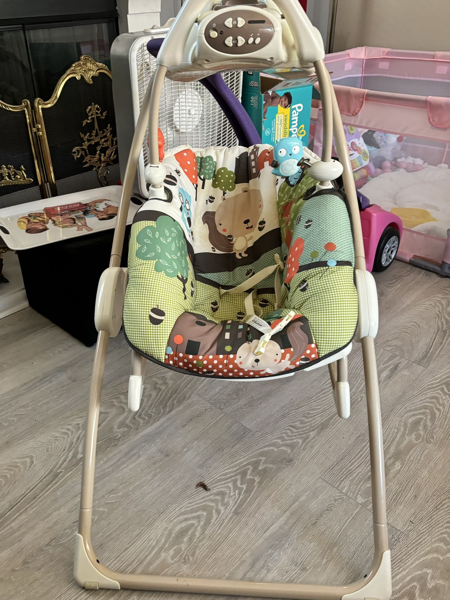 Baby swing