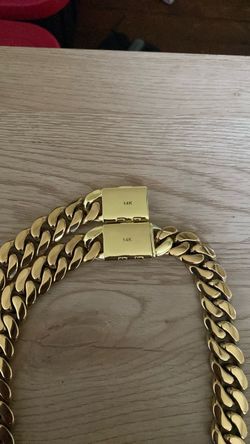 A gold chain