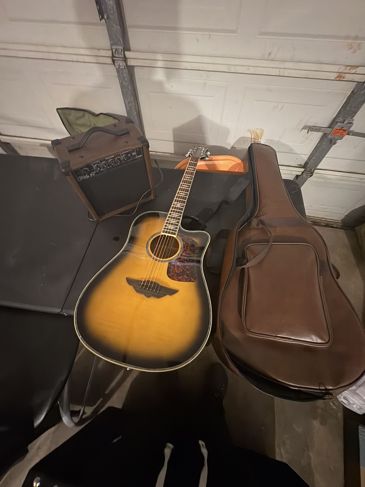 Urban Guitar With Amp