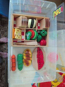 Melissa and Doug wooden food to cut