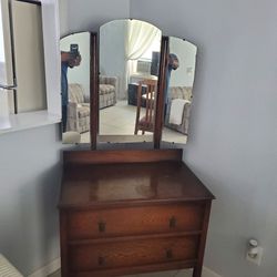 Antique Vanity With Mirror 