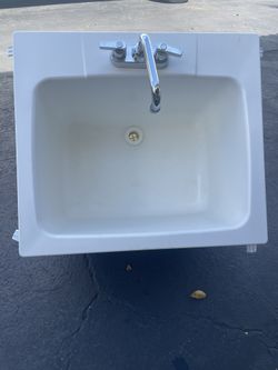 Laundry Sink with Faucet