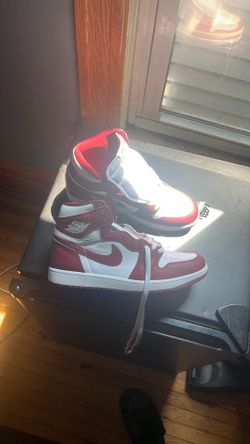 Jordan 1 High (Team Red/Artesian Red) size 10.5