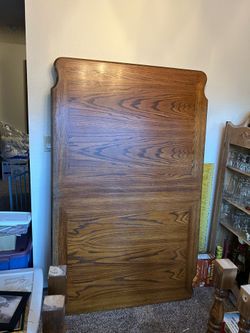 Need gone …Vintage Oak Dining Table and Chairs Set