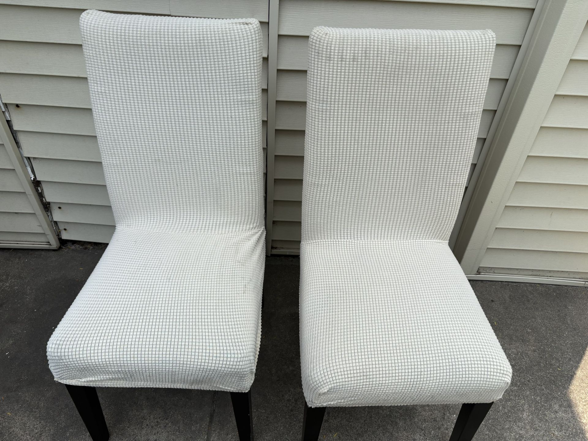 2 Chairs