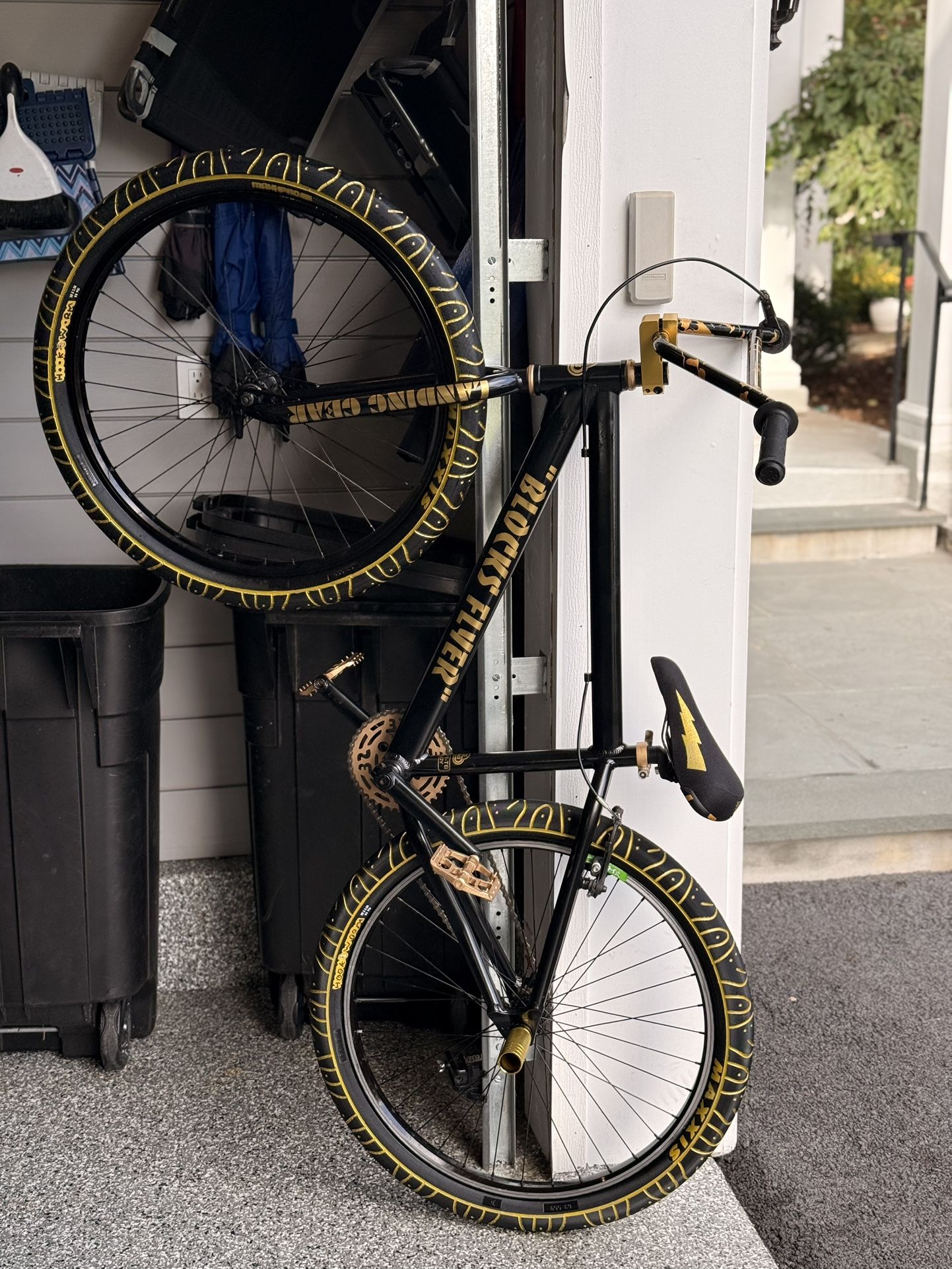 26 Inch SE Blocks Flyer (Read Description) 