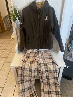 Size m.  Woman’s Burton Snowboarding Gear 