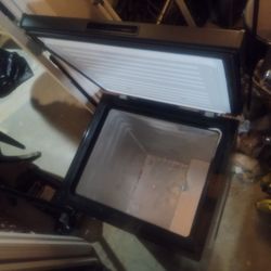 Artic King Freezer 5.1 Cubic Ft