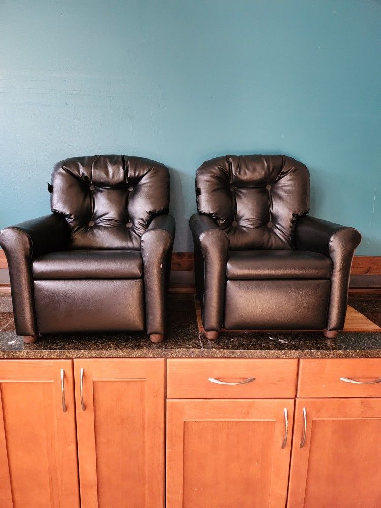 Set of 2 Kids Leather-like Recliners