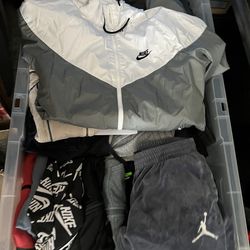 Teens clothes.whole Sale. 265 Items.