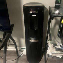Water cooler, heater dispenser.