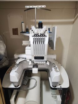 Brother embroidery machine PR355 Entrepreneur