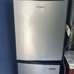 Small Refrigerator 