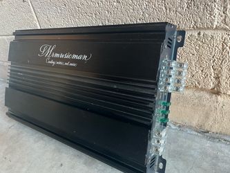 USED Mrmusicman 900 watts class A/B 4 channel amp - $90