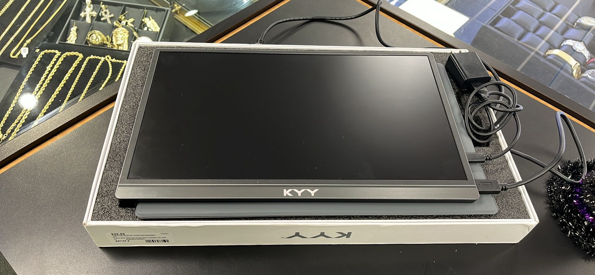 847127-4 Monitor