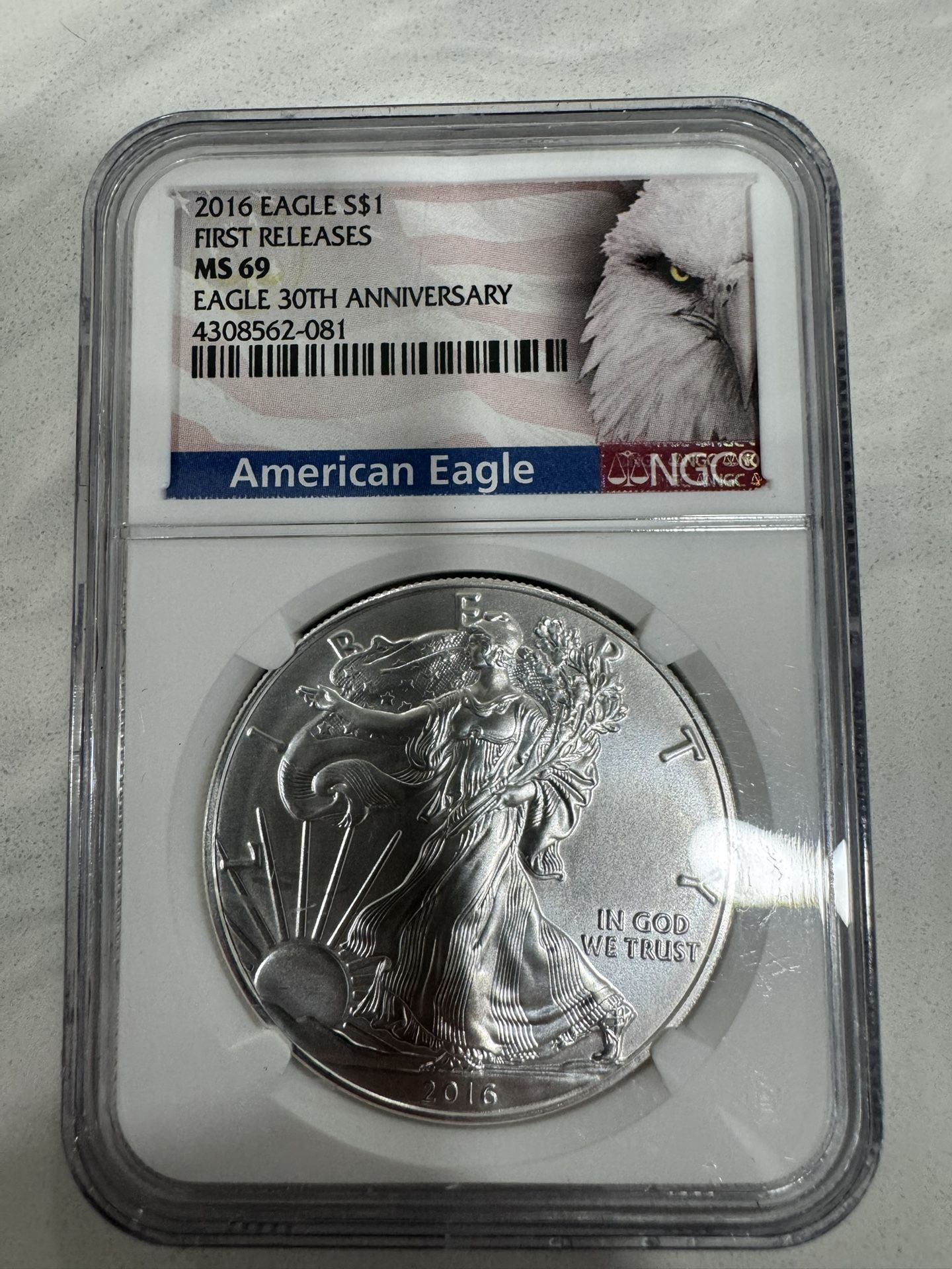 2016 Eagle 🦅 S$1 (FIRST RELEASE MS69