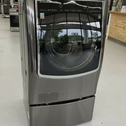 REDUCED-LG MEGA Washer-5.8 cu.ft-OPEN BOX