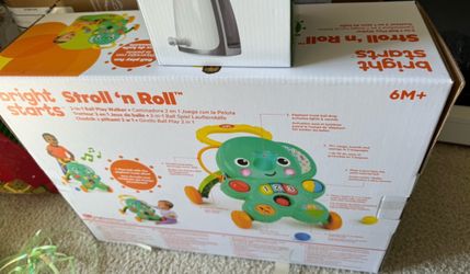 Ball play walker ( new 📦) never opened