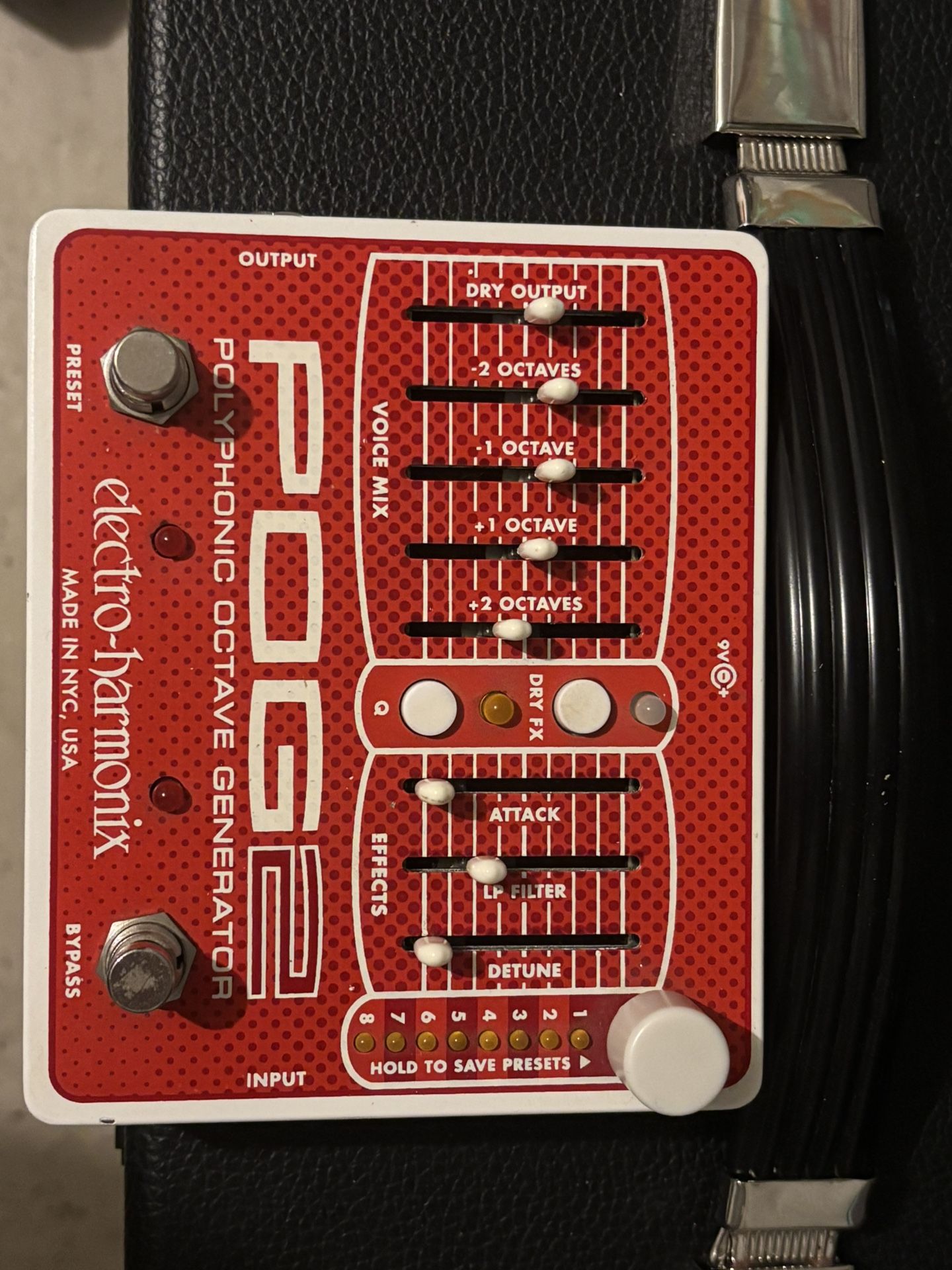 Electro-Harmonix POG2 polyphonic octave generator pedal