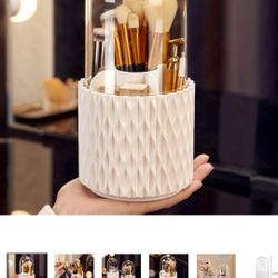Makeup Brush Storage Box  (Please read the **)