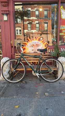 MENS TREK BIKE