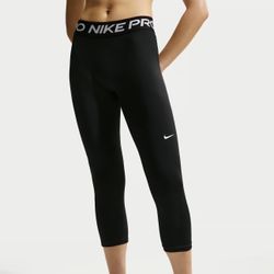 Nike Pro Women's Mid-Rise Crop Leggings