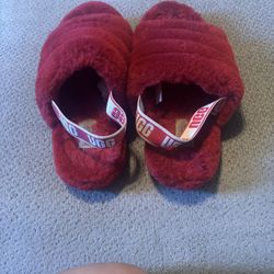 Ugg Slipper. Slightly Used