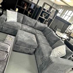✨️ Sectionals, 2pc Sofas ✨️ Furniture Queen Bedrooms, Dining Avail