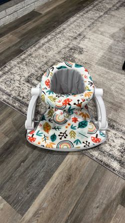 Baby floor seat