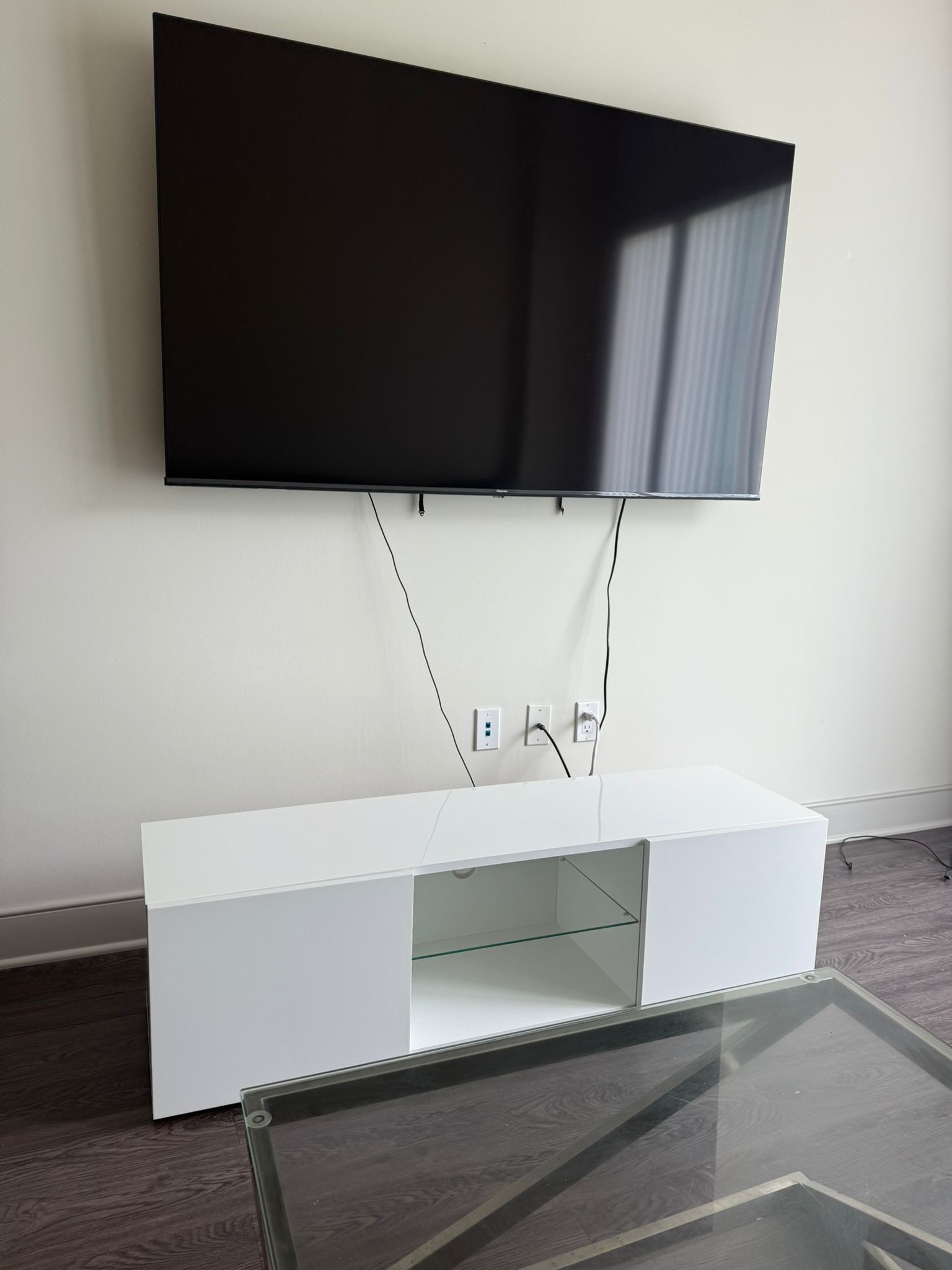 New Tv stand 