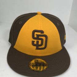 New era fitted hat 🧢 different teams and size available 42$ each