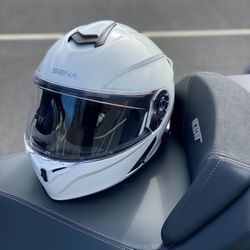 Sena Outrush R motorcycle helmet size M Glossy White 