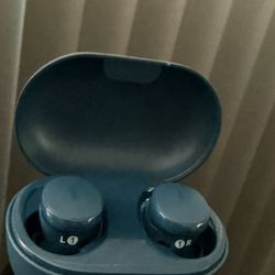 Almost  New Bose Quiet Comfort Earbuds 2024 Model 