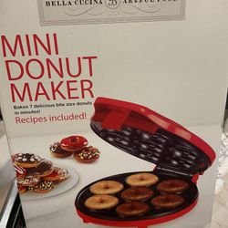Mini Donut Maker 