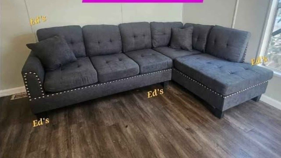 BRAND NEW 2PC SECTIONAL SOFA SET WITH ACCENT PILLOWS INCLUDED $329