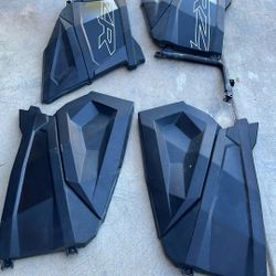 2019 RZR Door 