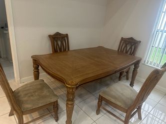 Dinning table