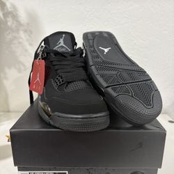 Black Cats Jordan 4