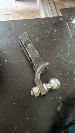 Tow hitch with 2 5/16 ball