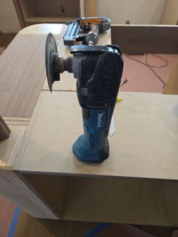 Makita 18v multi tool