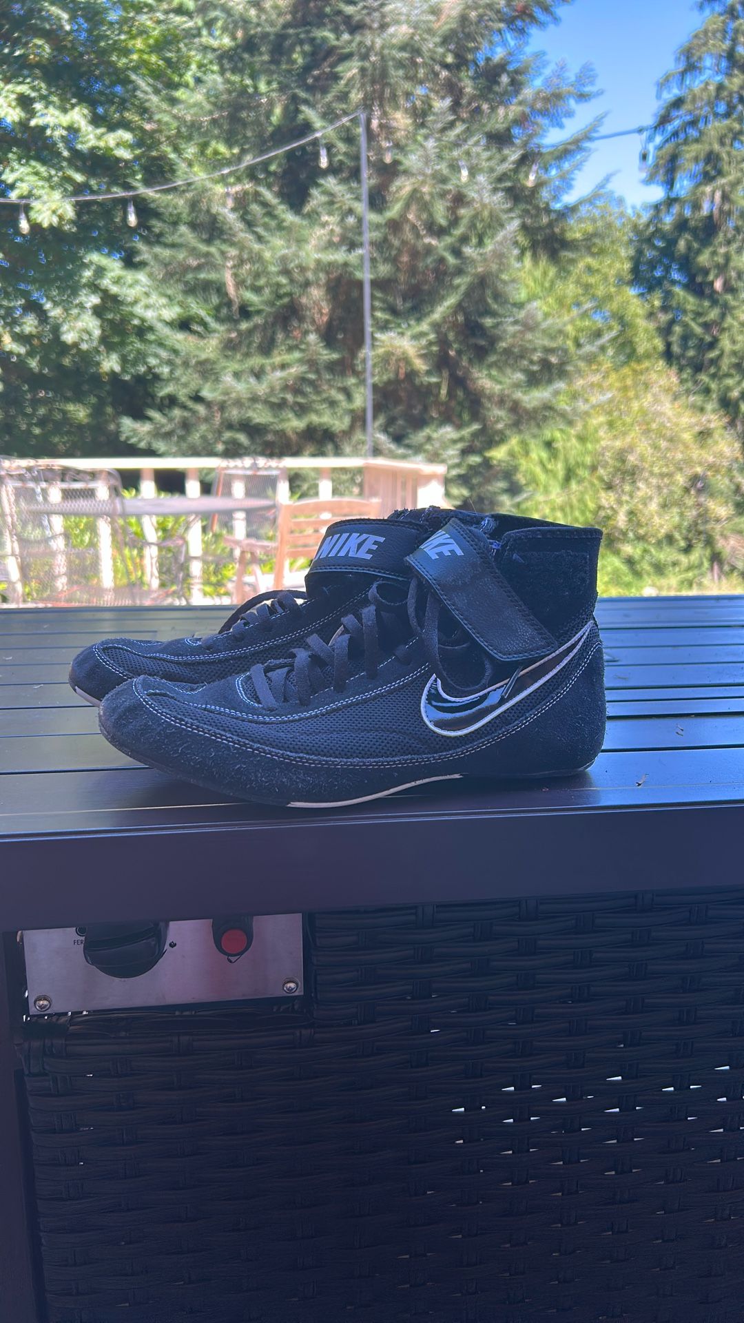 Men’s 10 Nike Speed Sweep Wrestling Shoes